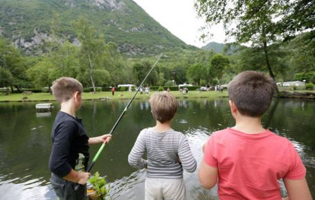 Après-midi pêche au plan d'eau dans les Pyrénées ariégeoises