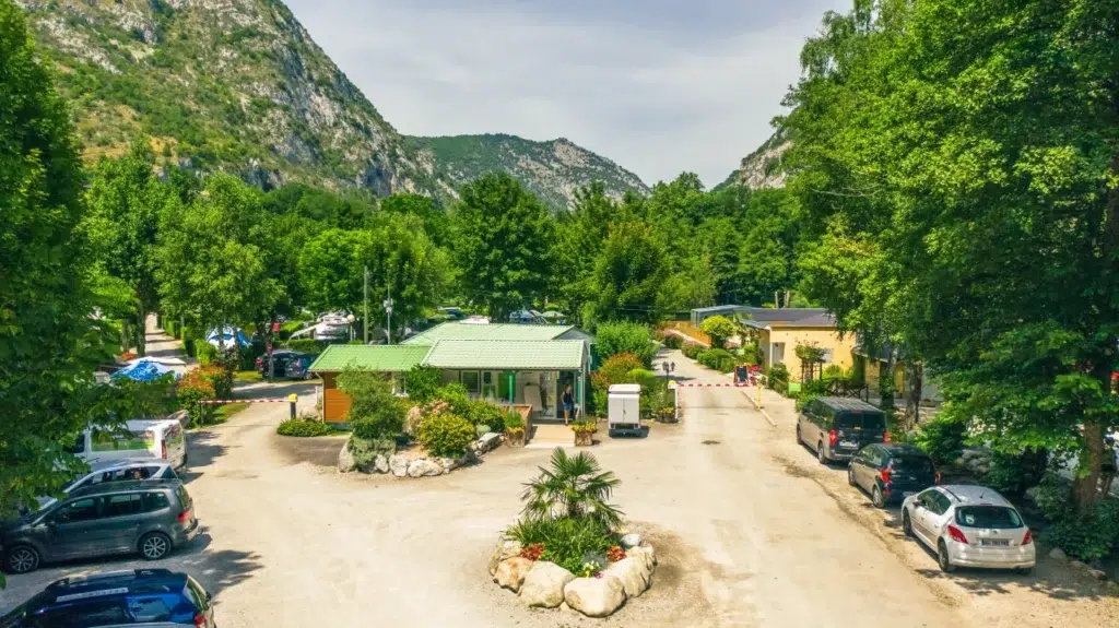 Copyright VDEC DRONE LES GROTTES 67