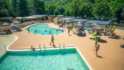 Wasserpark 7 Copyright VDEC LES GROTTES 133
