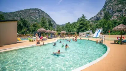 Wasserpark 6 Copyright VDEC LES GROTTES 147