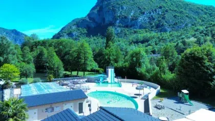 Espace Aquatique 6 dji fly 20250527 072658 403 1749114385033 photo optimized